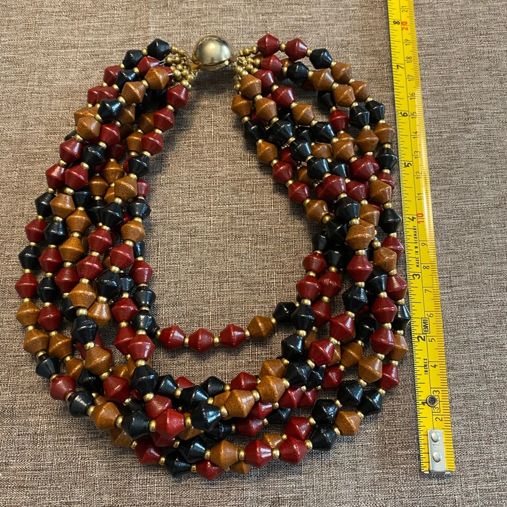 Elegant Paisley Scarf with Beaded Necklace - Picture 4 of 10